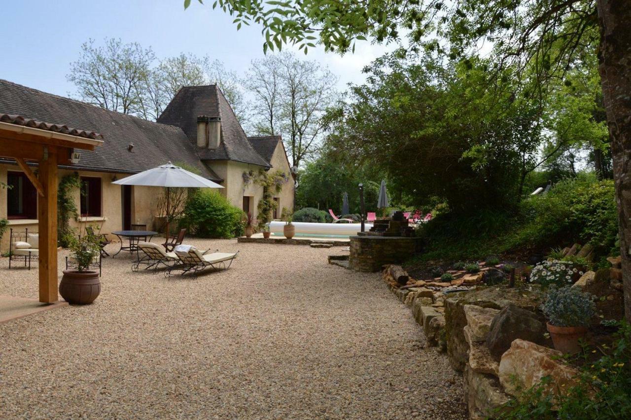 Les Deux Tours Bed & Breakfast Siorac-en-Périgord Exterior photo